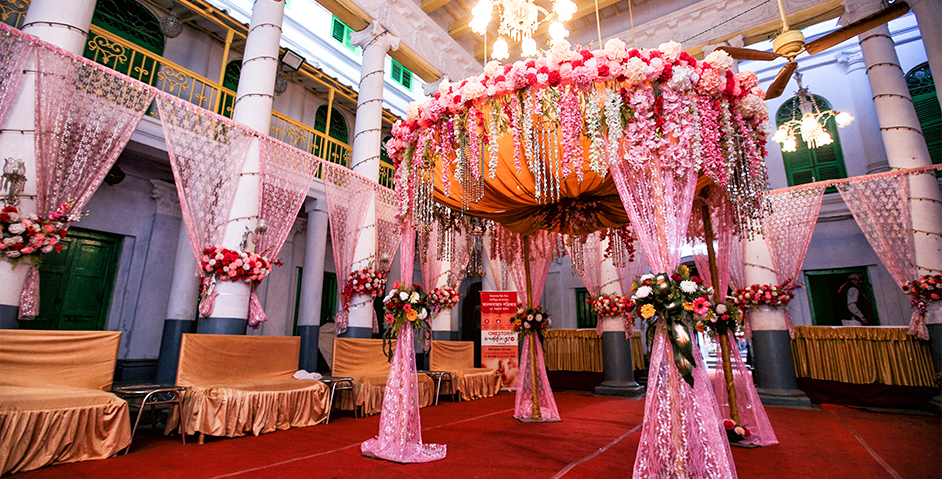 Royal stage decoration